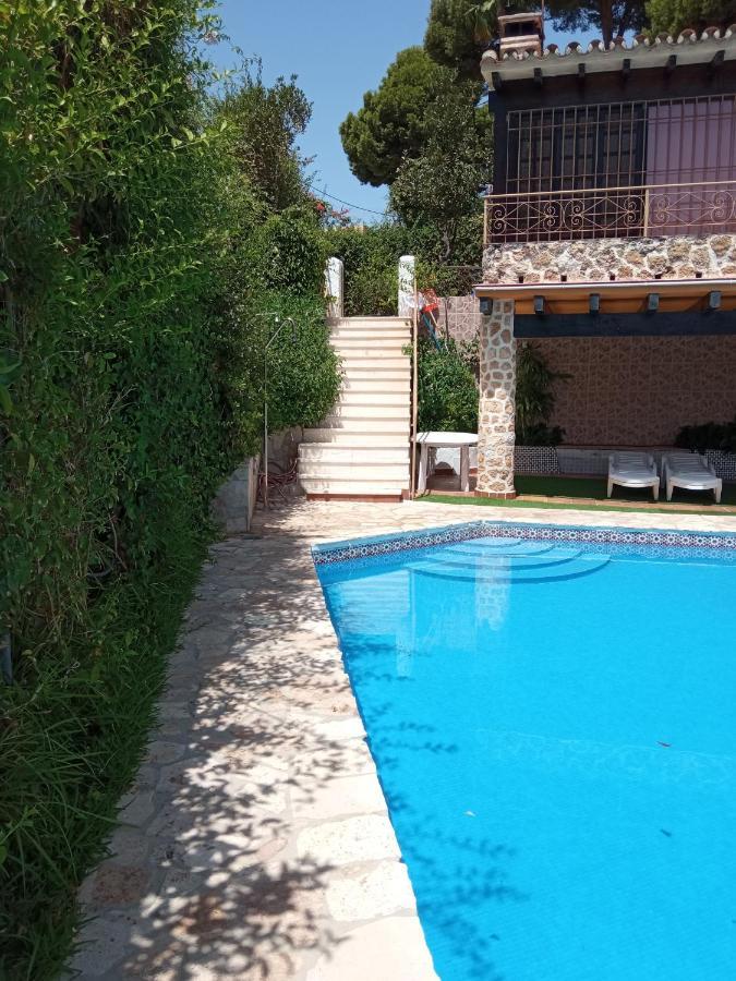 Villa Con Piscina Privada Torremolinos Eksteriør billede